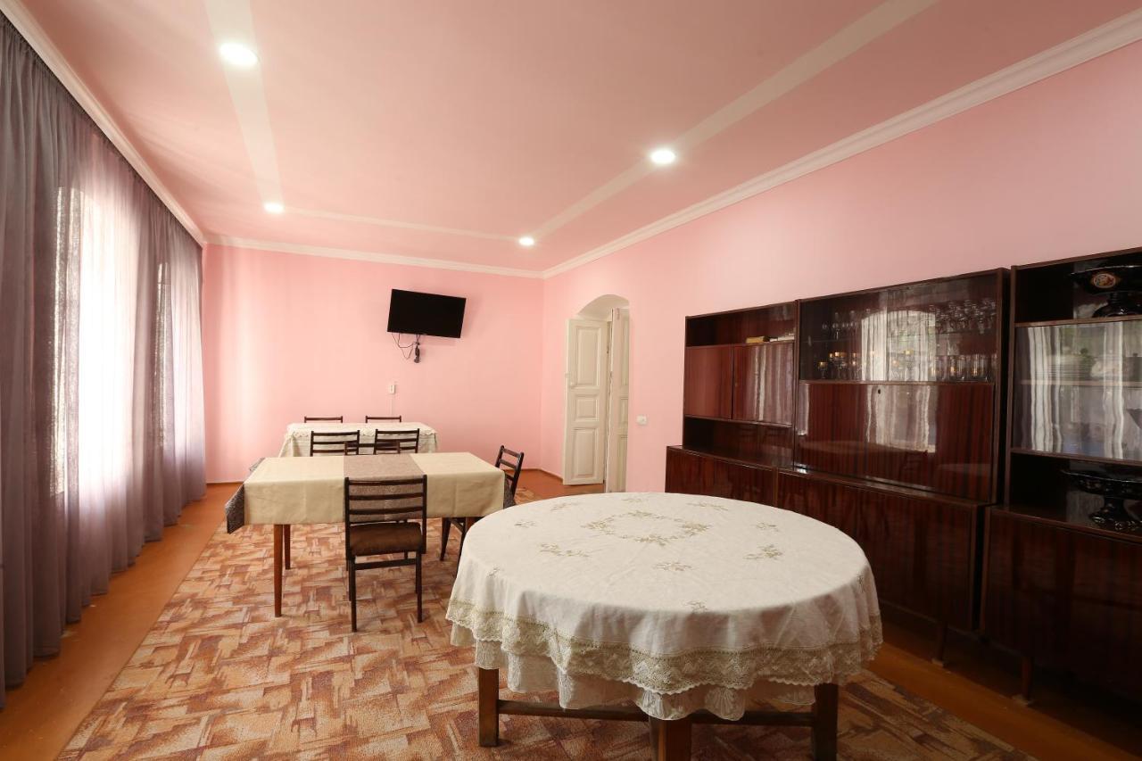 Guesthouse "Ashot Shalunts" 고리스 외부 사진